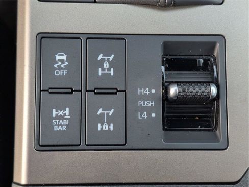 Used 2024 Toyota Land Cruiser image 23