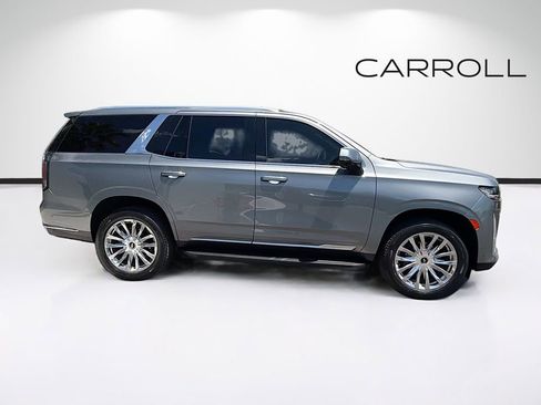 Used 2022 Cadillac Escalade Premium Luxury RWD image 2