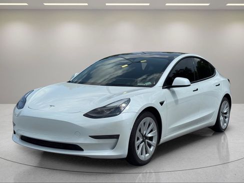 Used 2022 Tesla Model 3 Long Range AWD/4WD image 1