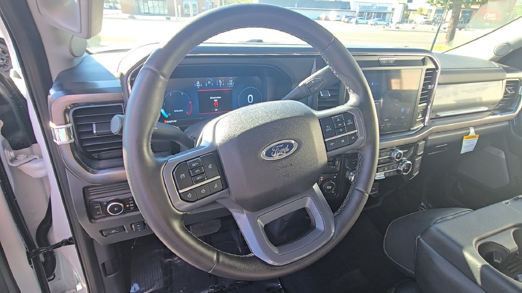 Used 2026 Ford F450 Lariat w/ FX4 Off-Road Package AWD/4WD image 14