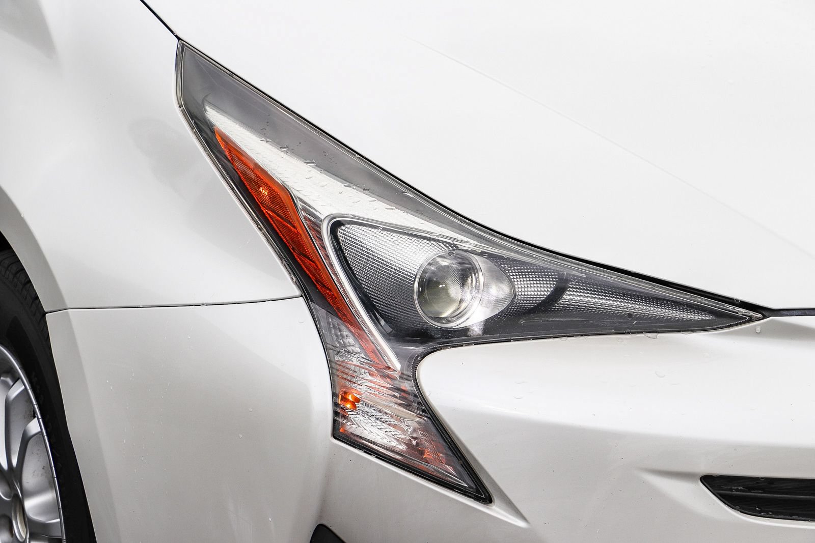 Used 2016 Toyota Prius Three FWD image 4