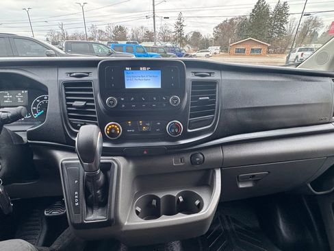 Used 2024 Ford Transit 250 Low Roof AWD w/ Exterior Upgrade Package image 27