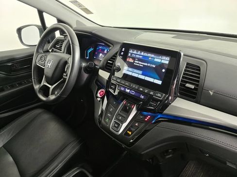 Used 2023 Honda Odyssey Touring image 10