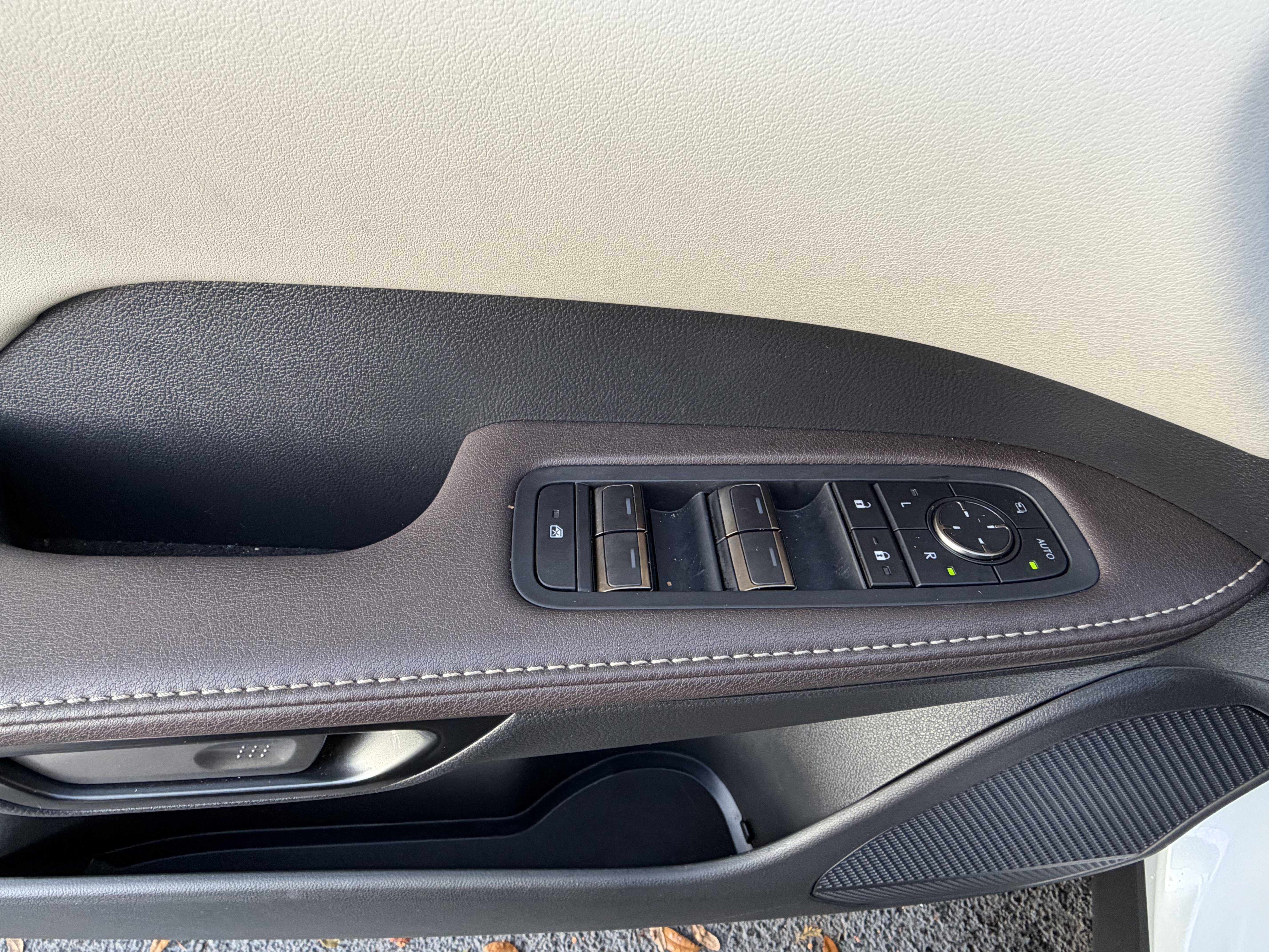 Used 2026 Lexus RX 350 Premium Plus w/ Accessory Package (Z1) FWD image 13