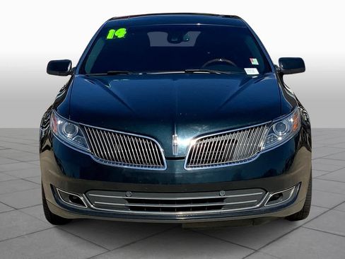 Used 2014 Lincoln MKS FWD image 3