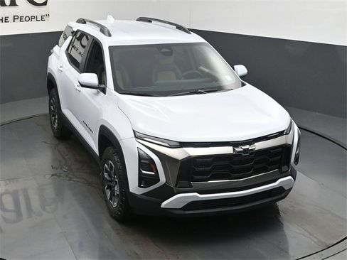 New 2026 Chevrolet Equinox ACTIV w/ Safety and Technology Package image 25