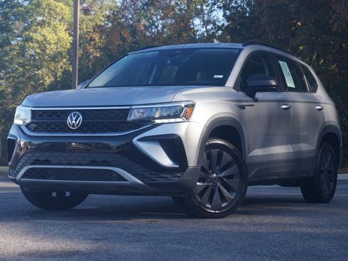 Used 2024 Volkswagen Taos S image 5
