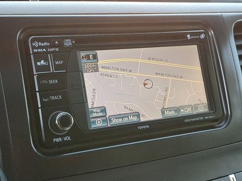 Used 2014 Toyota Sienna XLE w/ Entertainment Package image 24