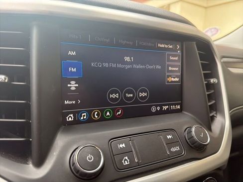 Used 2021 GMC Acadia SLT w/ Premium Package FWD image 17