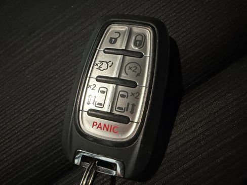 Used 2024 Chrysler Voyager LX image 12