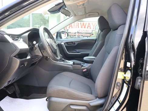 Used 2020 Toyota RAV4 LE w/ All Weather Liner Package AWD/4WD image 11