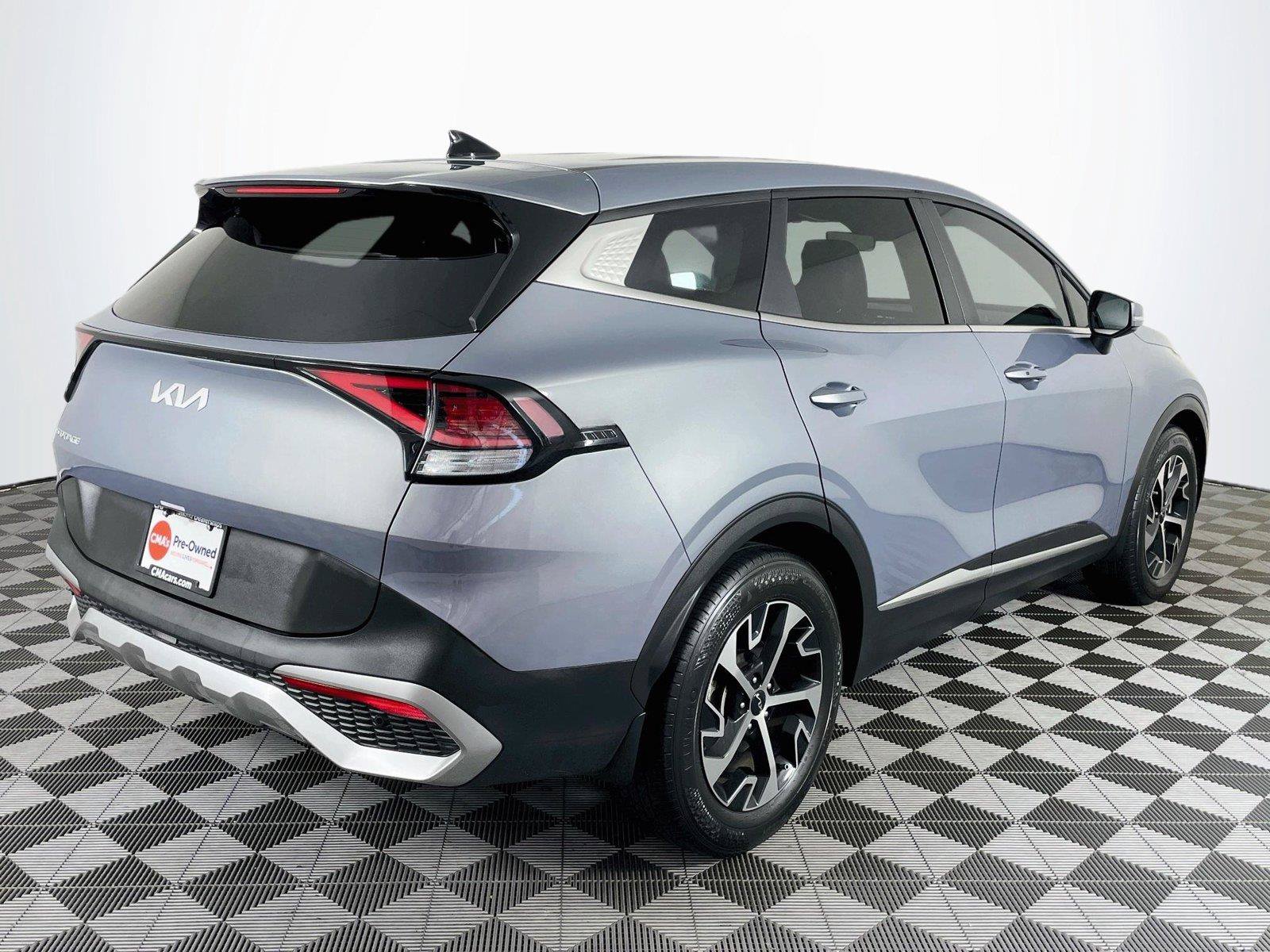 Used 2024 Kia Sportage EX FWD image 9