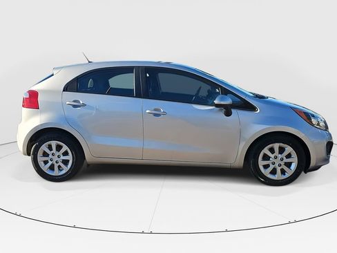 Used 2015 Kia Rio LX w/ Power Package image 2