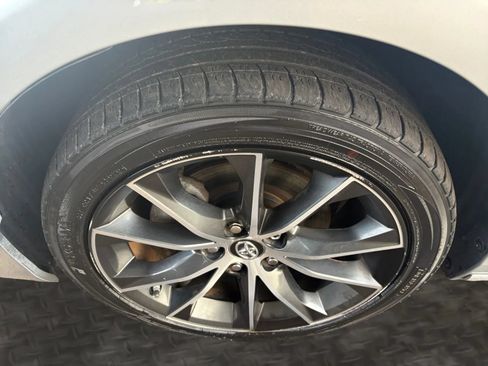 Used 2017 Toyota Camry XSE w/ Moonroof Package FWD image 35