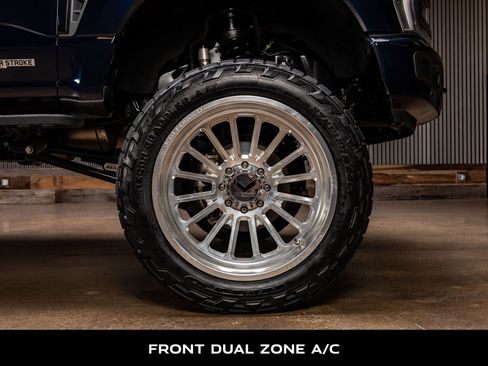 Used 2023 Ford F250 Lariat image 11