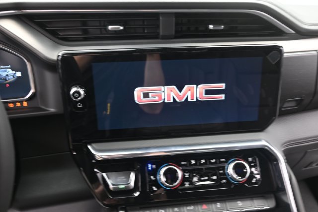 Certified 2024 Cadillac Escalade Sport Platinum w/ LPO, ONYX Package AWD/4WD image 22
