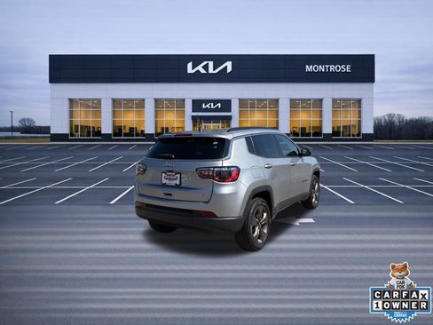 Used 2022 Jeep Compass Latitude image 5