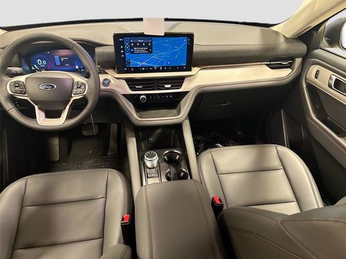 New 2026 Ford Explorer Active w/ Active Comfort Package RWD image 21