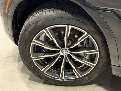 New 2026 BMW X6 xDrive40i w/ Climate Comfort Package image 4