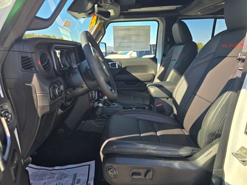 New 2026 Jeep Wrangler Unlimited Rubicon image 19