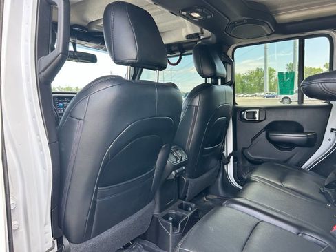 Used 2018 Jeep Wrangler Unlimited Sport S AWD/4WD image 13