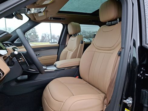 New 2026 Land Rover Range Rover Sport SE image 3