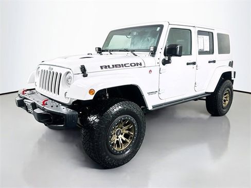 Used 2017 Jeep Wrangler Unlimited Rubicon image 3