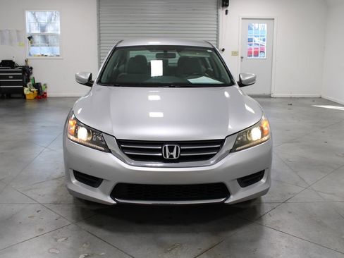 Used 2013 Honda Accord LX image 3