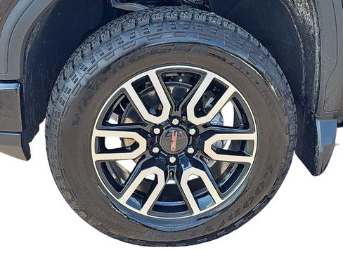 Used 2023 GMC Sierra 1500 AT4 w/ Technology Package AWD/4WD image 28