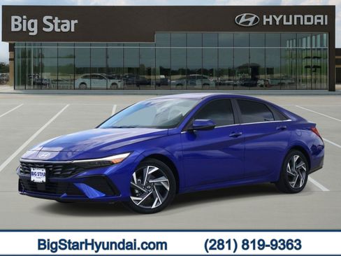 Used 2026 Hyundai Elantra Limited FWD image 1
