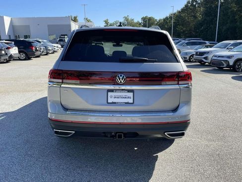 New 2026 Volkswagen Atlas SE FWD image 5