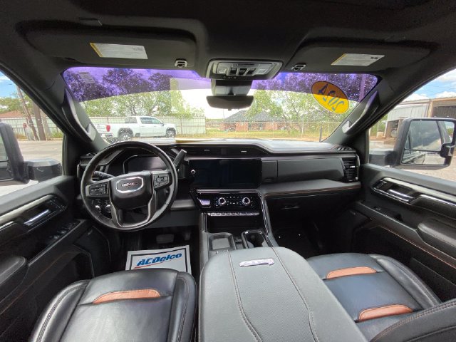 Used 2024 GMC Sierra 2500 AT4 w/ AT4 Premium Plus Package AWD/4WD image 15