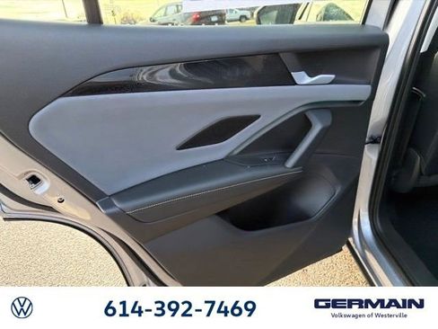 New 2026 Volkswagen Tiguan SE image 17