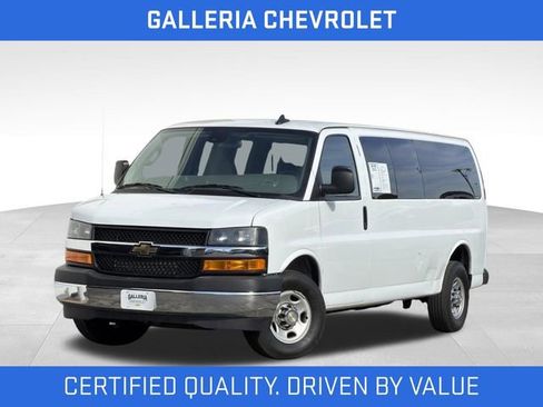 Used 2024 Chevrolet Express 3500 LT w/ LT Preferred Equipment Group RWD image 1
