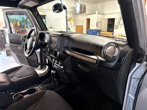 Used 2015 Jeep Wrangler Unlimited Sport w/ Quick Order Package 24S image 46