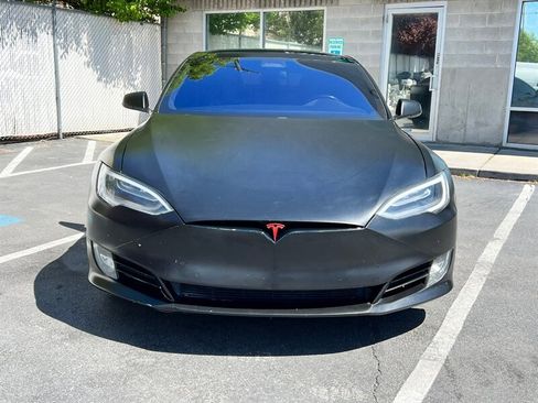 Used 2016 Tesla Model S 90D image 2