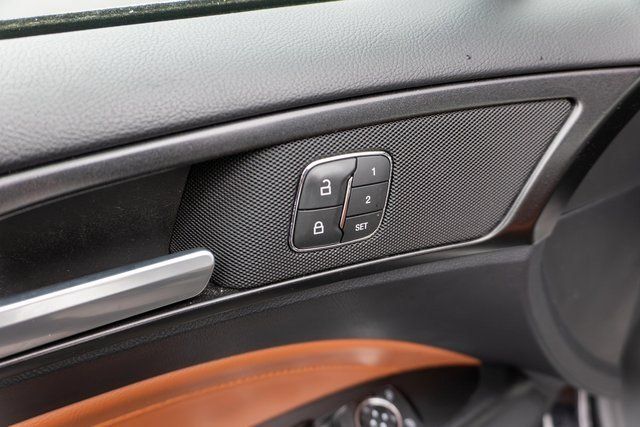 Used 2020 Ford Fusion Energi Titanium FWD image 18