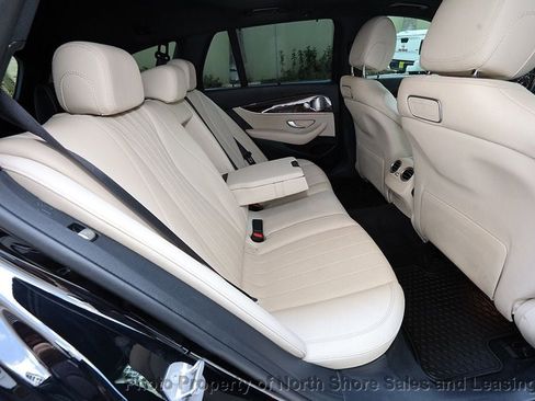 Used 2018 Mercedes-Benz E 400 4MATIC Wagon w/ Premium 2 Package (Q02) image 28