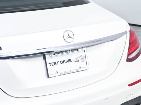 Used 2017 Mercedes-Benz E 300 image 36