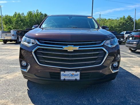 Used 2018 Chevrolet Traverse LT AWD/4WD image 2