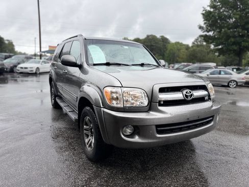 Used 2005 Toyota Sequoia Limited AWD/4WD image 1