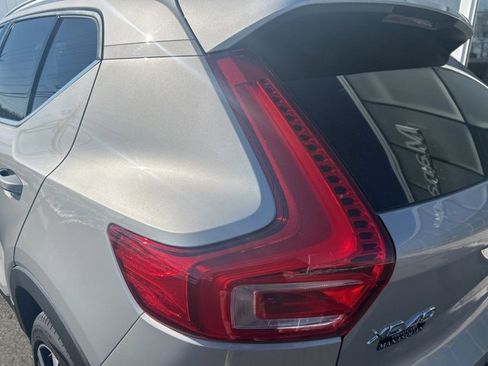 Certified 2025 Volvo XC40 B5 Plus image 10
