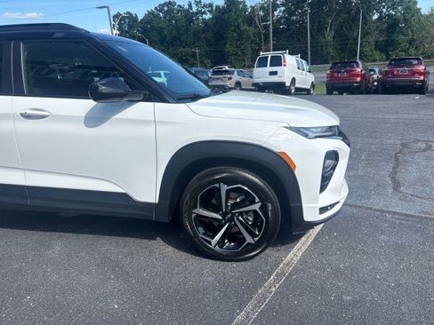 Used 2023 Chevrolet TrailBlazer RS FWD image 5