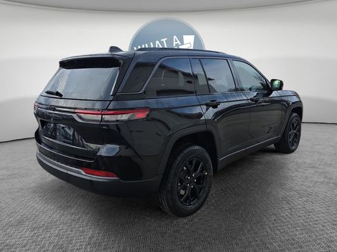 New 2026 Jeep Grand Cherokee Altitude AWD/4WD image 3