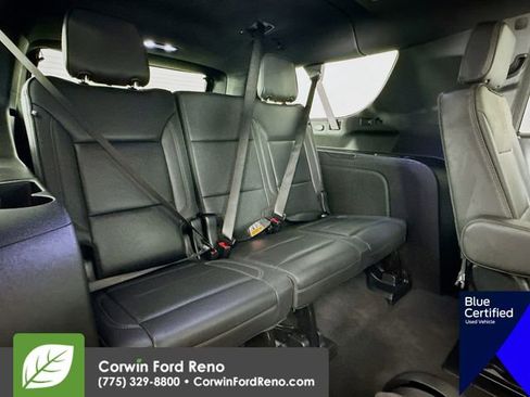 Used 2025 Chevrolet Suburban High Country image 32