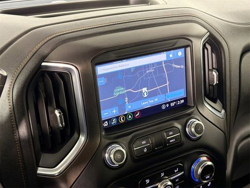 Used 2021 GMC Sierra 2500 AT4 w/ AT4 Preferred Package image 14