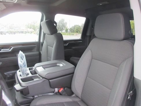 New 2026 GMC Sierra 3500 SLE w/ SLE Value Package image 14