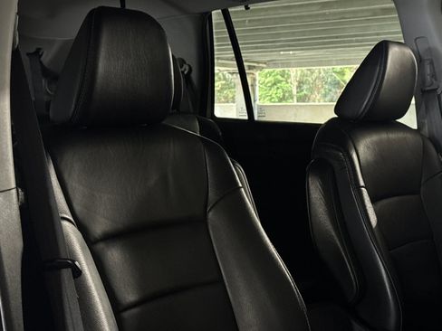 Used 2018 Honda Pilot Touring image 34