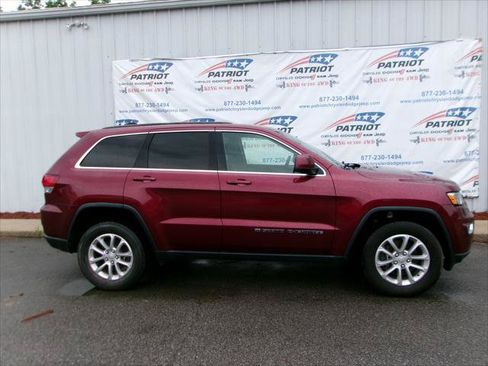 Used 2022 Jeep Grand Cherokee Laredo E AWD/4WD image 3