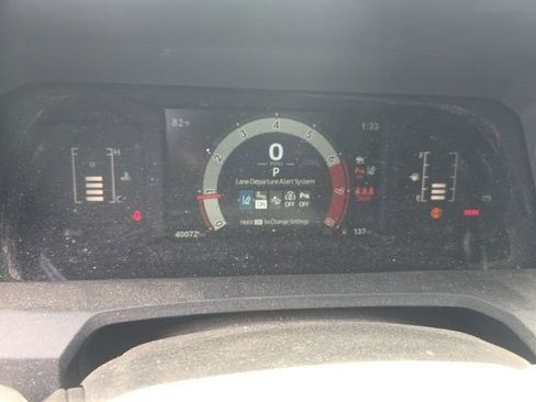Used 2024 Toyota Tacoma SR5 AWD/4WD image 12